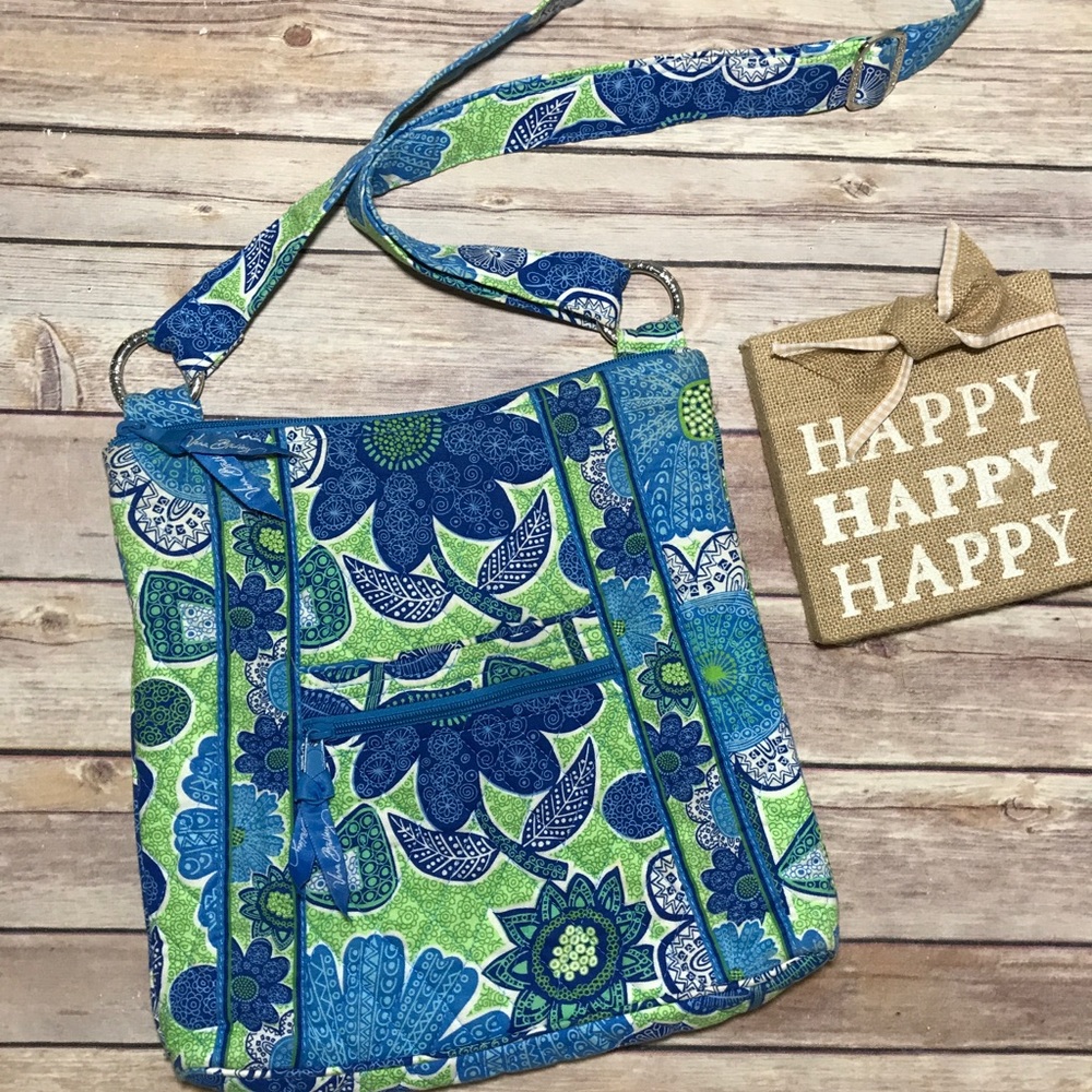 Gorgeous Vera Bradley Blue floral Cross Body Bag!